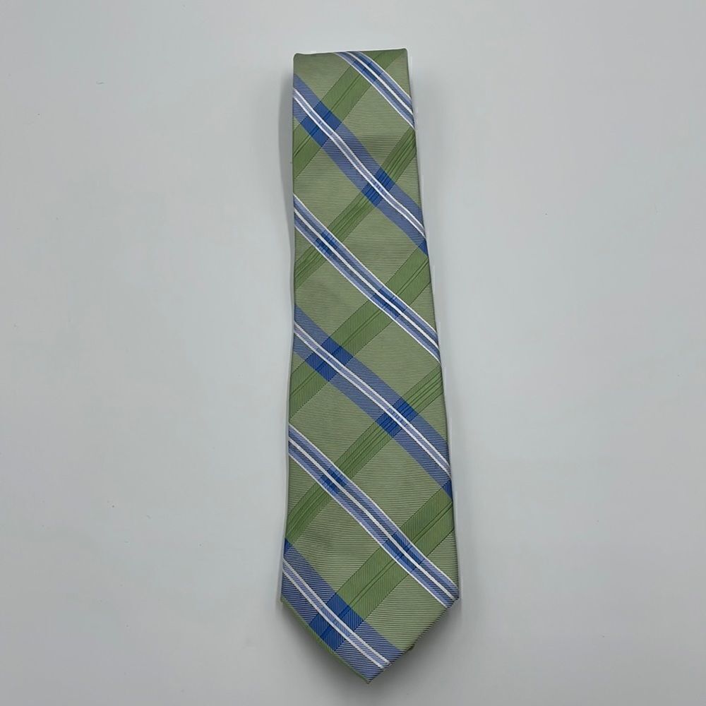 Green and blue 100% silk club room necktie